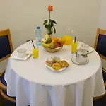 Апарт-готель Vip Executive Eden Лісабон