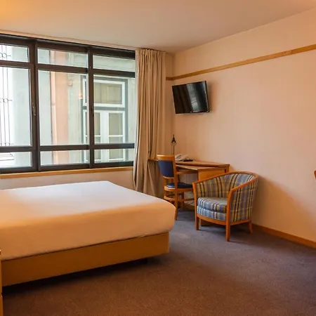 في آي بي إكسيكيوتيف إيدن الفندقية بالخدمة الذاتية