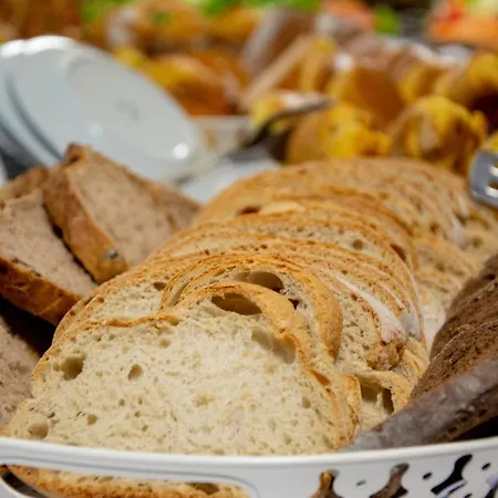 في آي بي إكسيكيوتيف إيدن الفندقية بالخدمة الذاتية