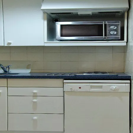 شقة فندقية في آي بي إكسيكيوتيف إيدن الفندقية بالخدمة الذاتية Lisboa