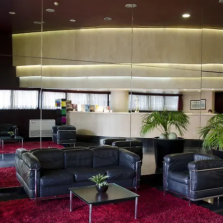 في آي بي إكسيكيوتيف إيدن الفندقية بالخدمة الذاتية شقة فندقية Lisboa