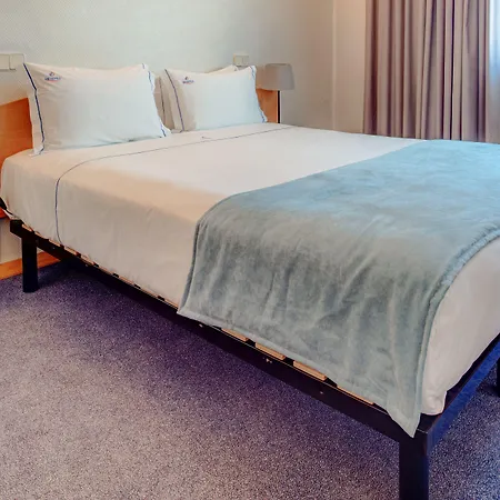 في آي بي إكسيكيوتيف إيدن الفندقية بالخدمة الذاتية شقة فندقية