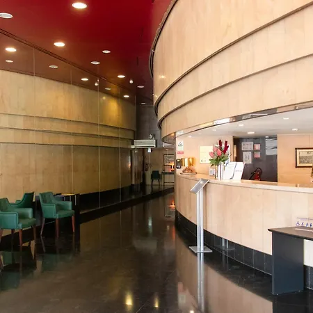 في آي بي إكسيكيوتيف إيدن الفندقية بالخدمة الذاتية